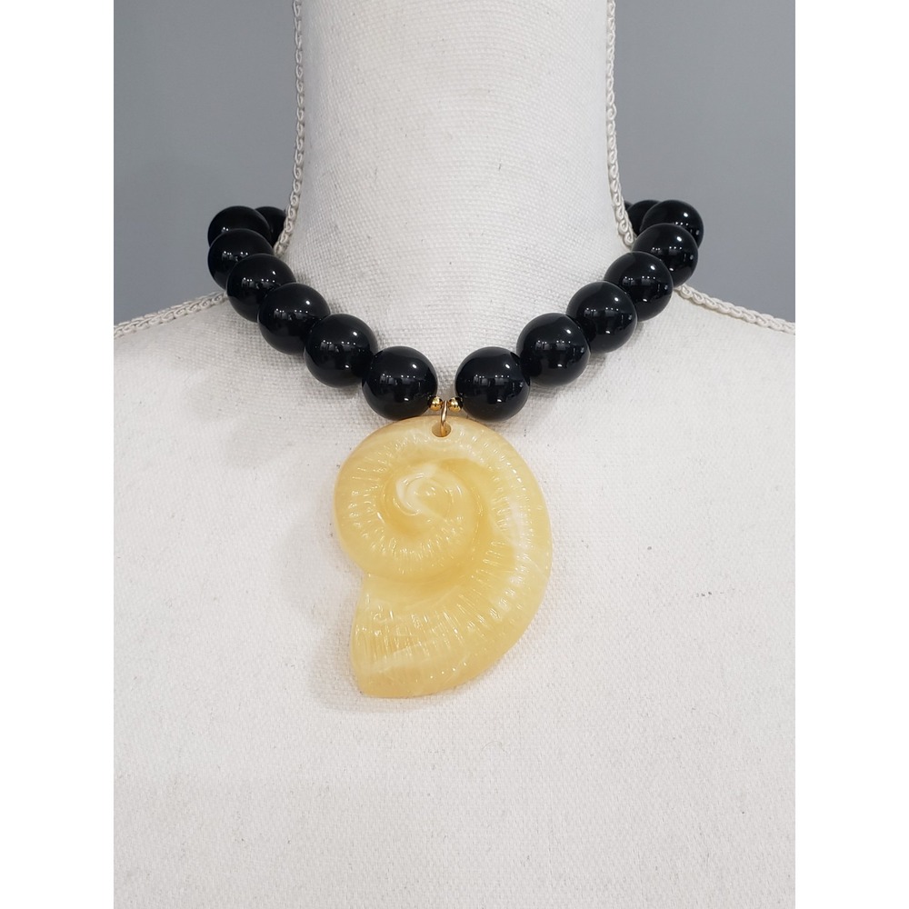 MAYAMAR Black Chunky Sprial Shell Necklace Coastal Mermaid Siren Statement Beach